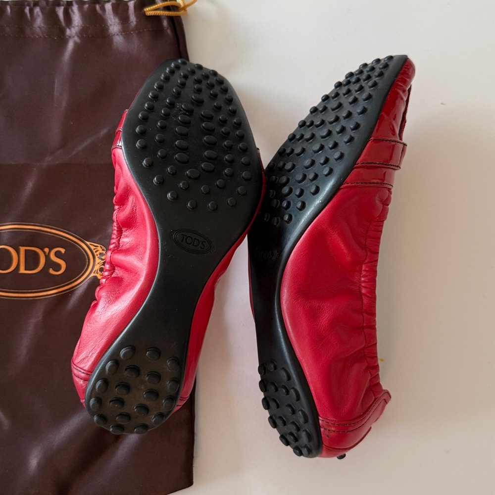 Tods red patent leather tips driving shoes. Size 7.5 - Picture 4 of 4